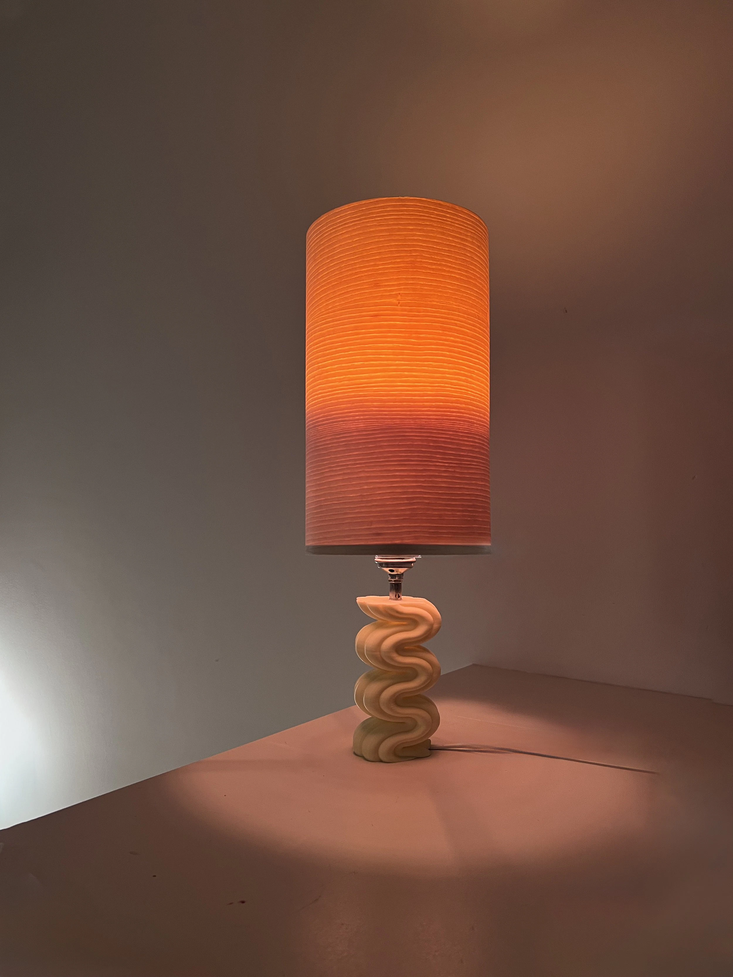 SQUIGGLE BASE LIGHT