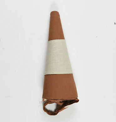 Cone Dancer's Pointed Bonnet