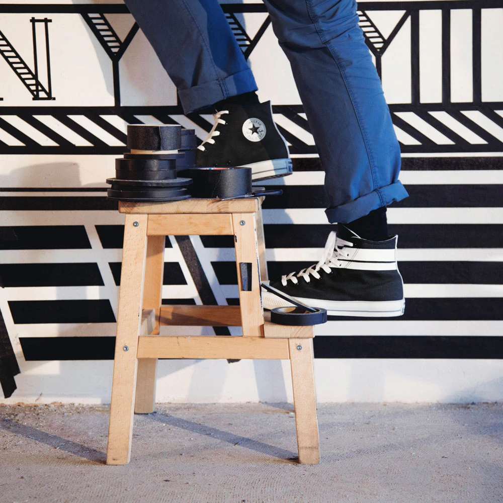 STREET ART BRANDING - CONVERSE by TAPE OVER...