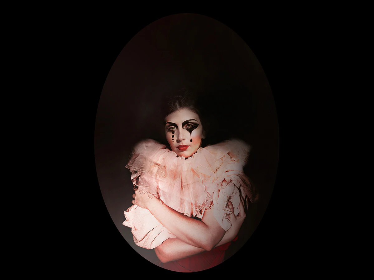Effigies - Mortuary Portraits by Luiza Prado...