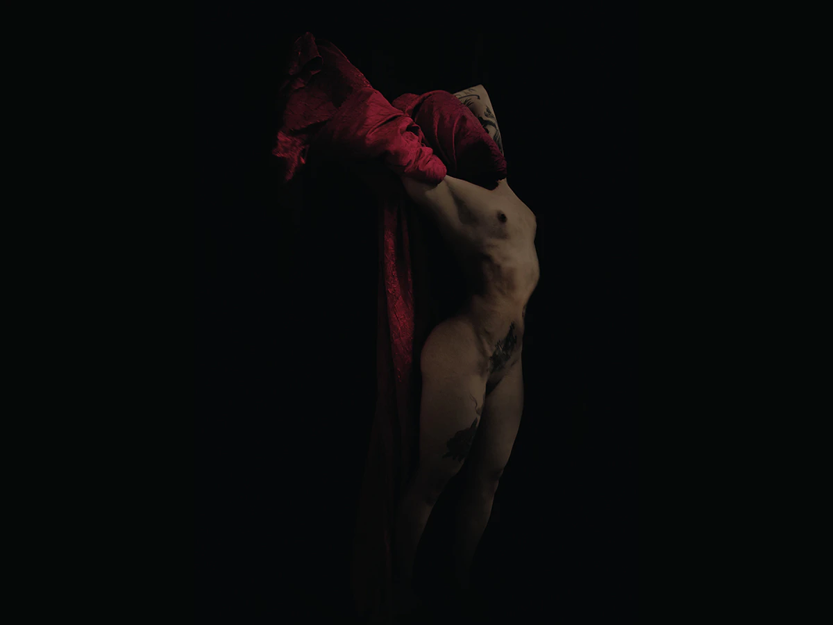 Effigies - Mortuary Portraits by Luiza Prado...
