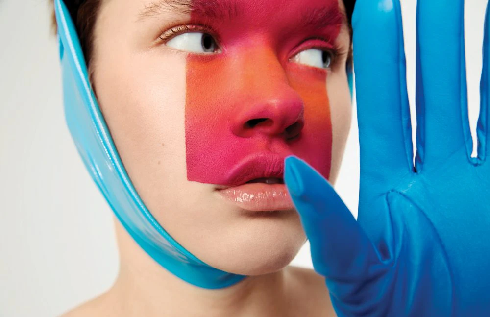 SUPREMATISTISCH FOR SCHÖN MAGAZINE by Yulia Reznikov...