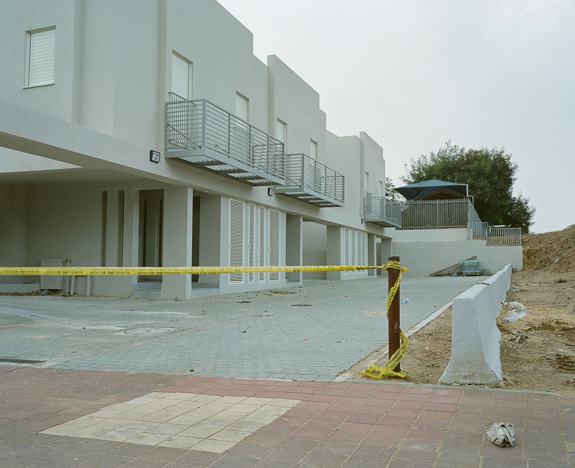 Unobtainable rest, a photographic essay by David Leshem...