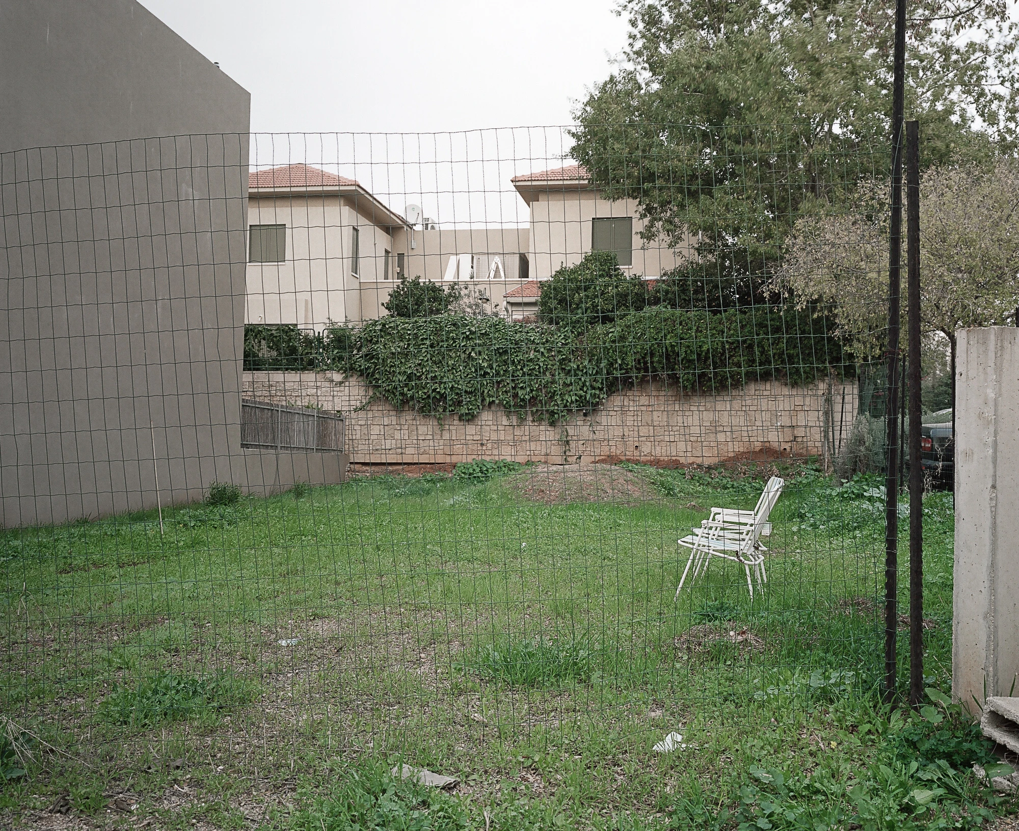 Unobtainable rest, a photographic essay by David Leshem...