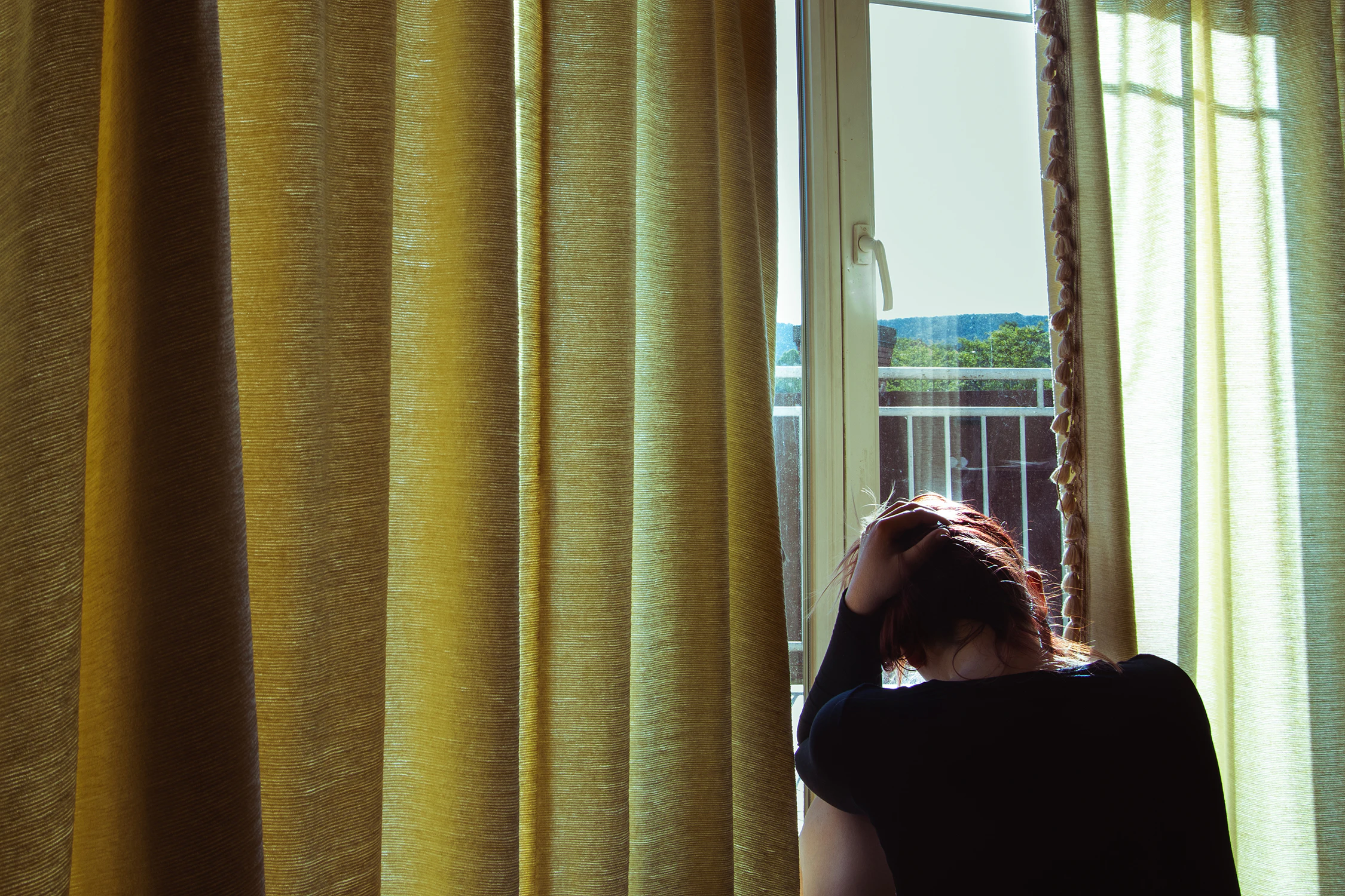 PAUSE by Lili Gyarmati...