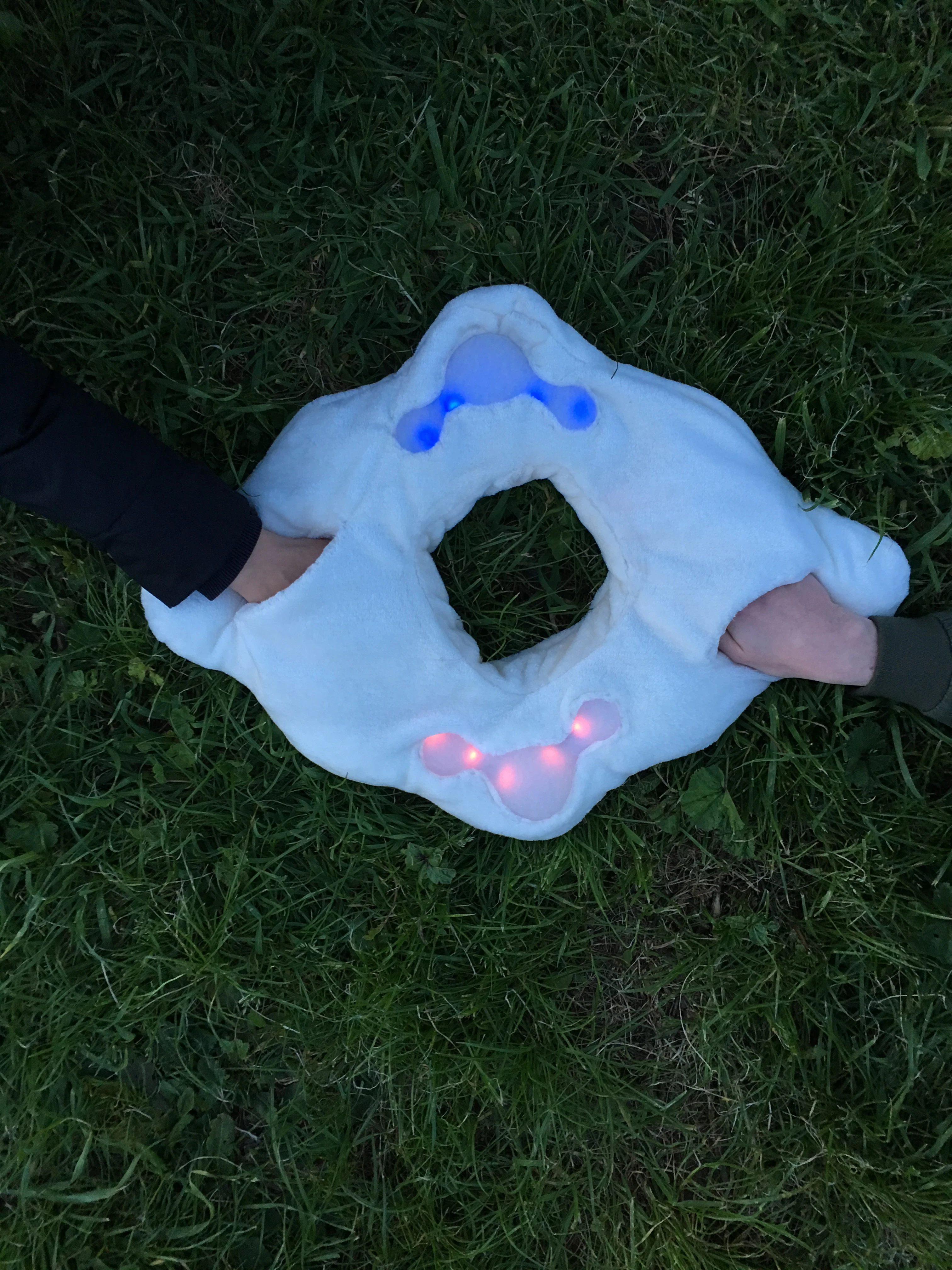 Lokahi: wearable body pillow for co-feeling through human interface by Beste Ozcan...