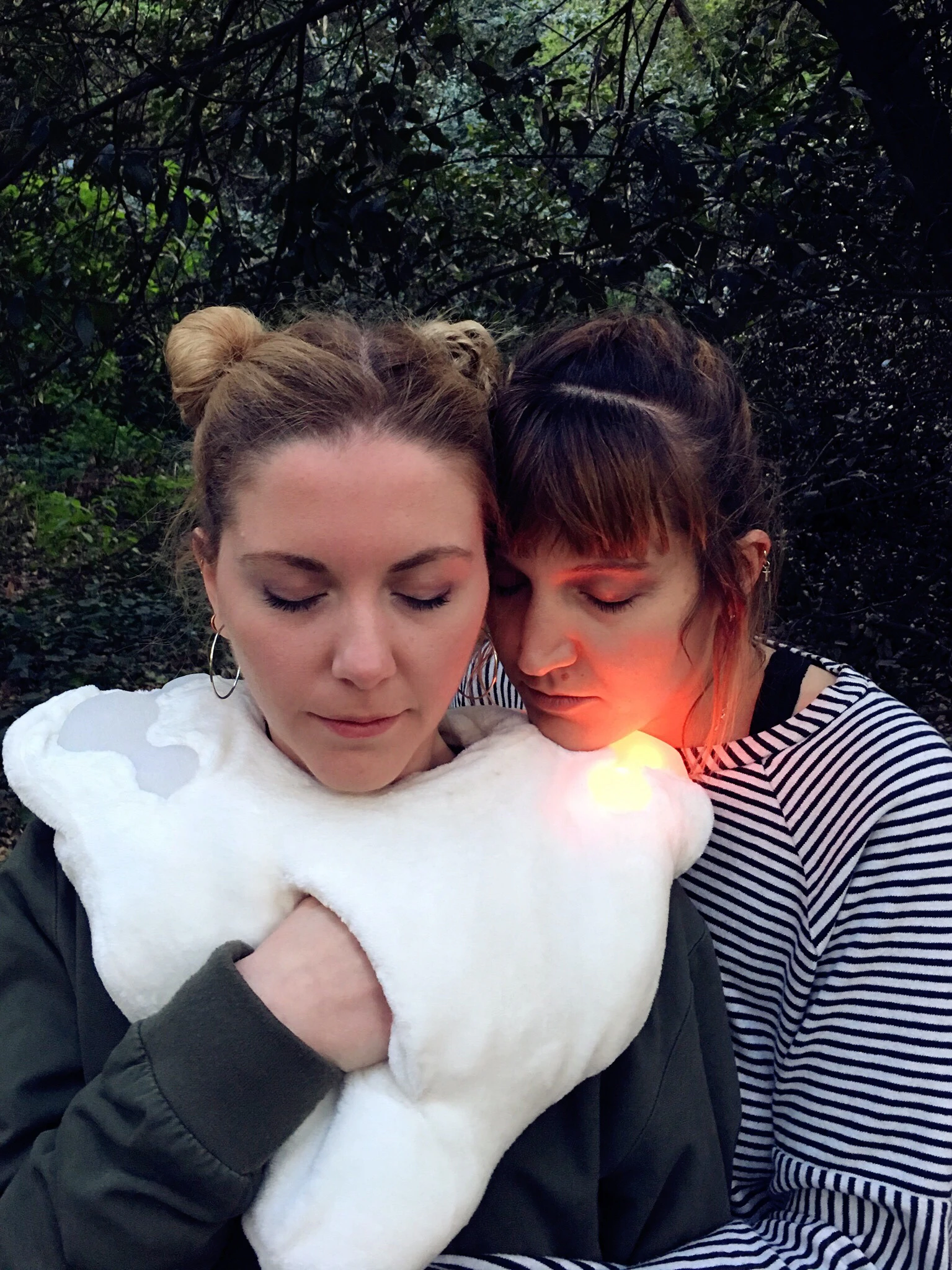 Lokahi: wearable body pillow for co-feeling through human interface by Beste Ozcan...