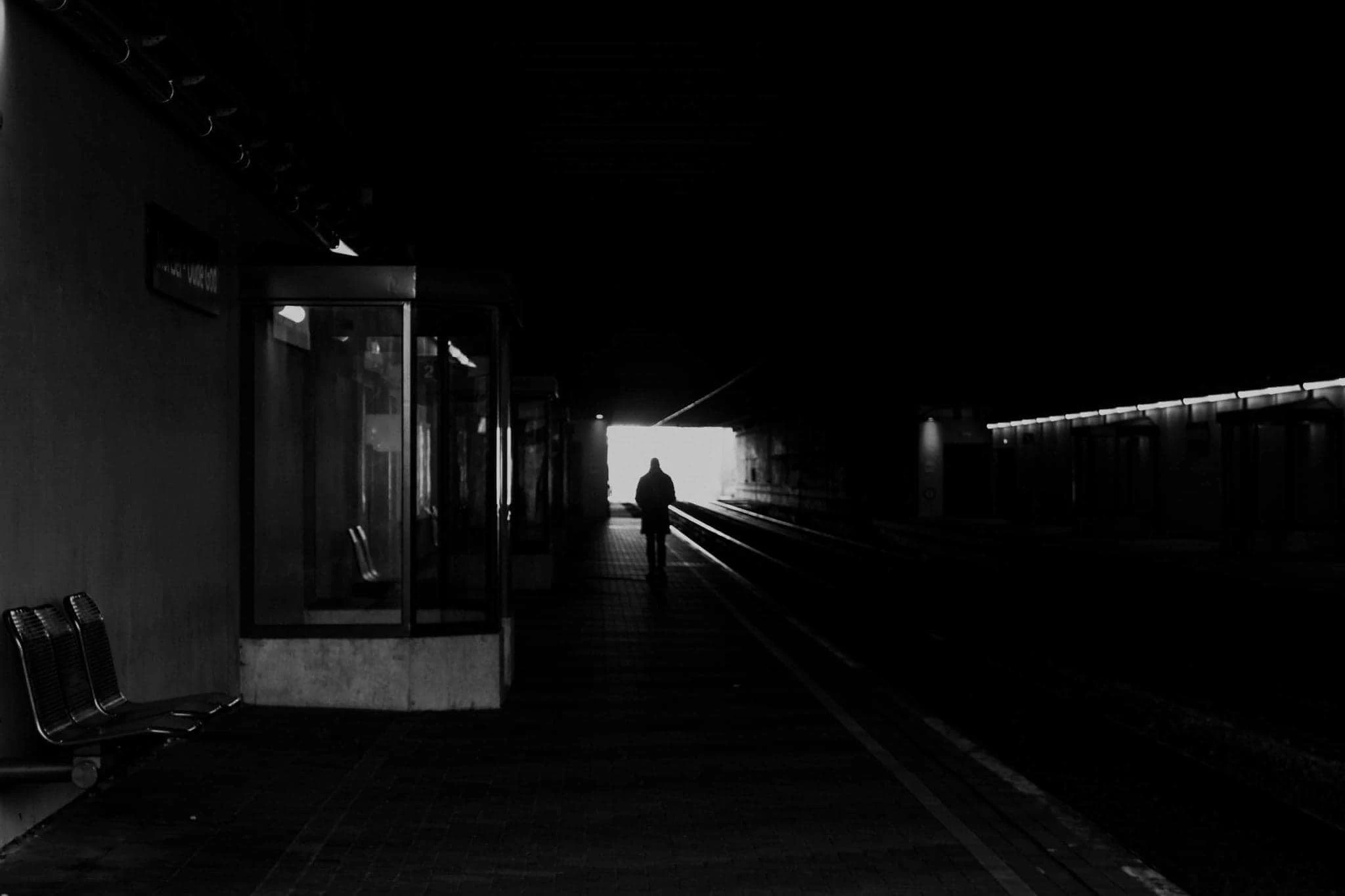 A day at the railway station by Hannah Malomgré...