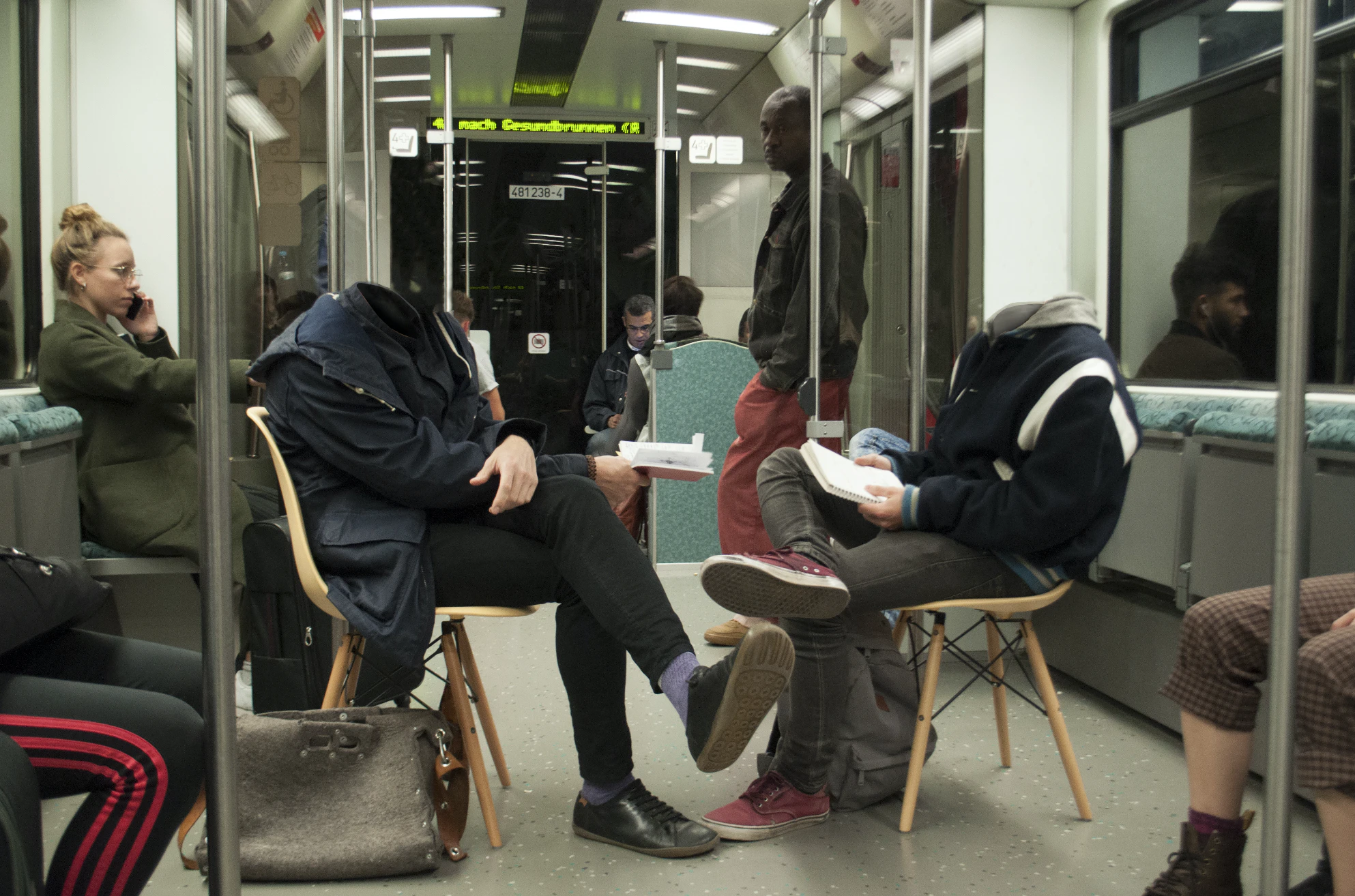 Mobile Office by So & So Studio...