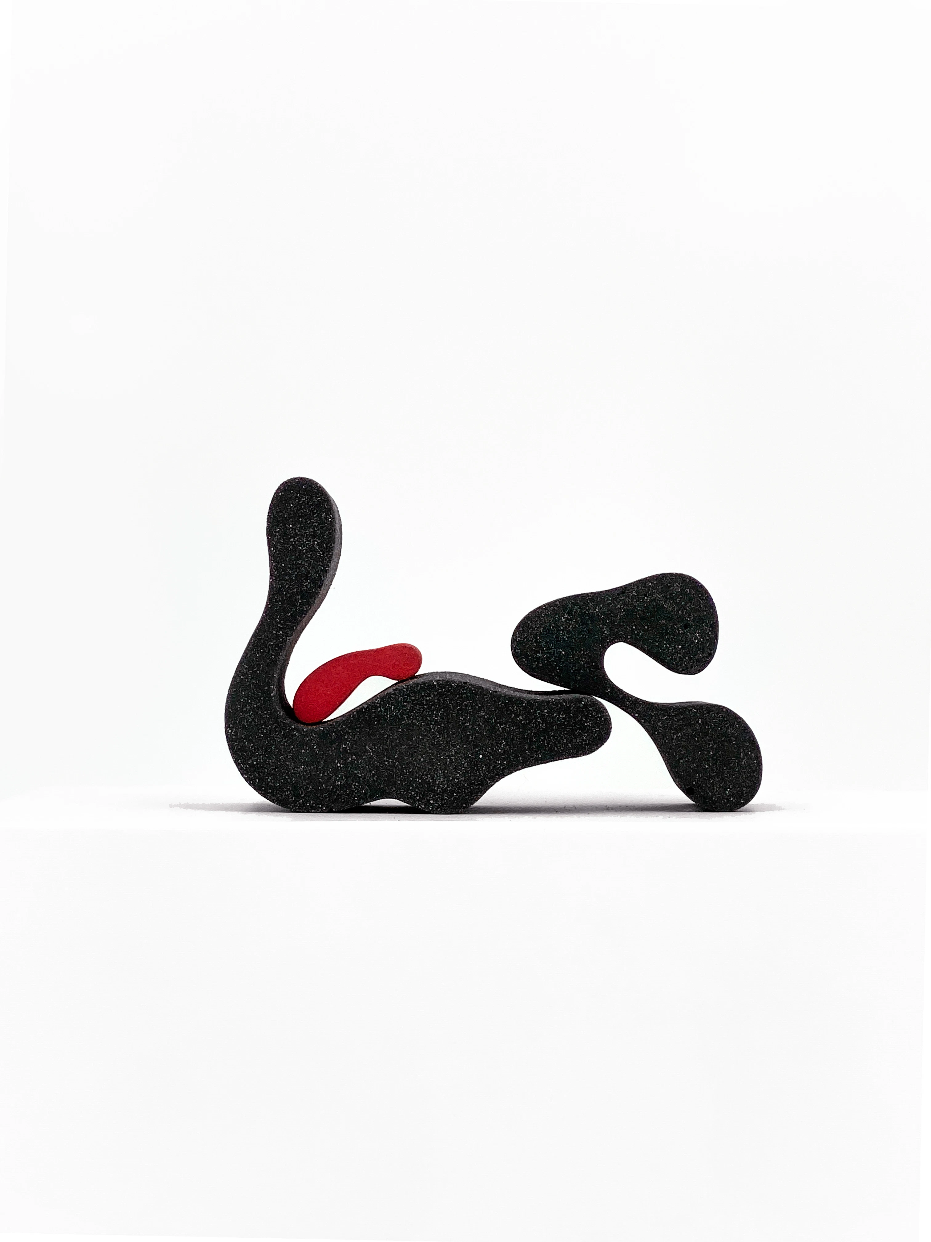 HUGGING PORTRAIT: INTIMACY / BOUNDARIES by Maë Chan...