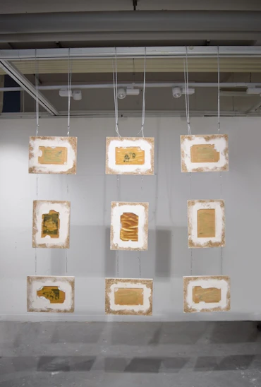 Building Boundaries, 2020. Latex, Plaster and Sand hanging from Steel Wire [Installation], 146 x 148 cm.