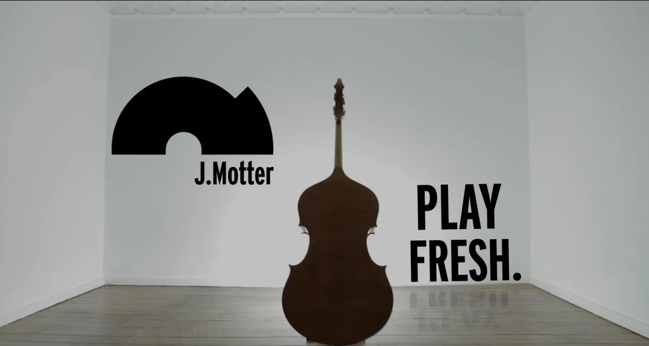 "The French Landlady" Video Mapping by Jacques-André Dupont on Jakob Motter's double bass