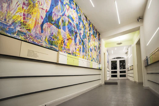 Art in Architecture: Pappellallee76, 10437 Berlin - Prenzlauer Berg / Umgestaltung des Durchgangs / Entrance Re-design by aquabitArt gallery...