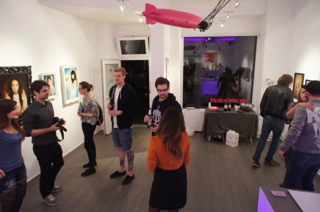 CHAOS/KOSMOS Vernissage  by Pink Zeppelin Gallery...